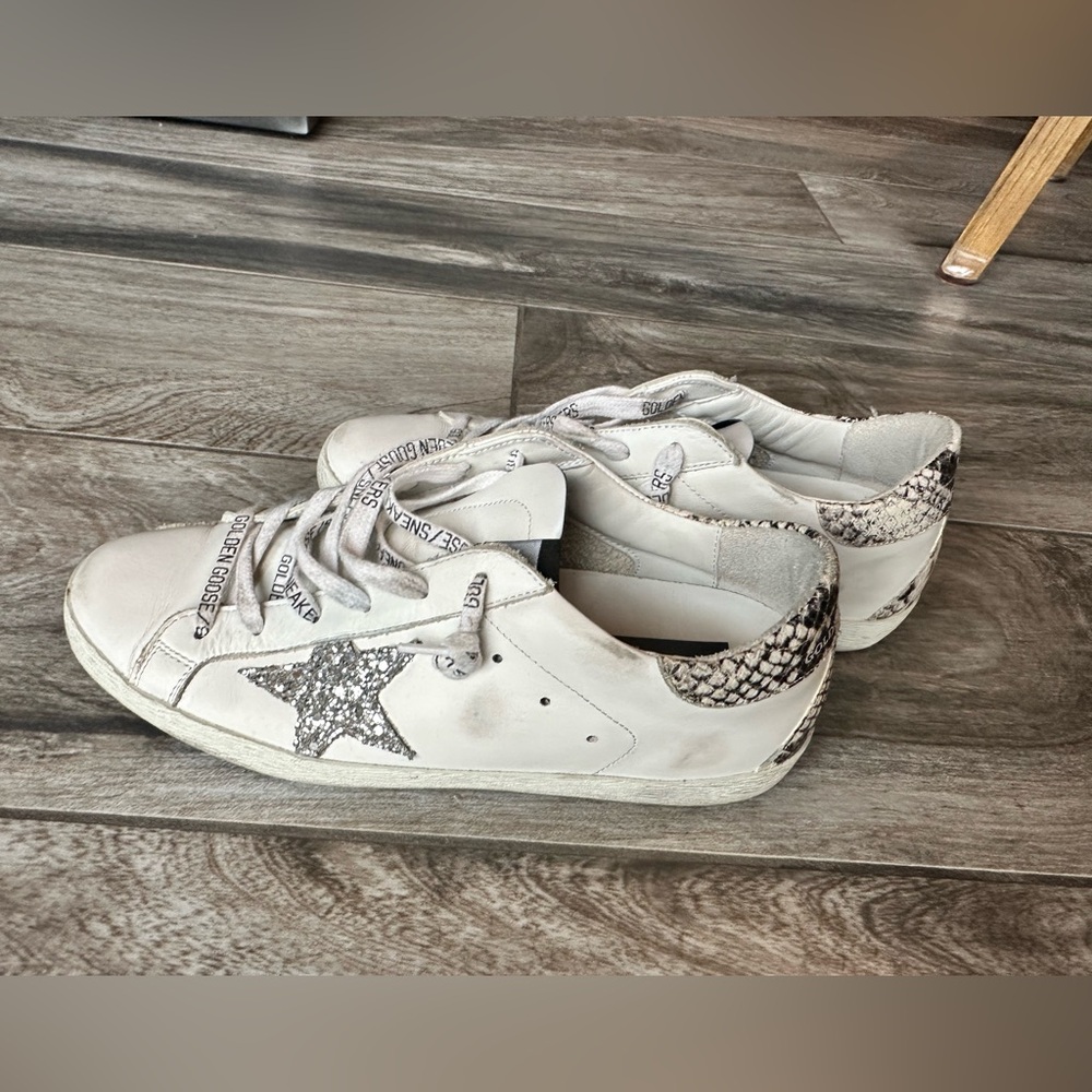 Golden Goose- size 39 LIKE NEW